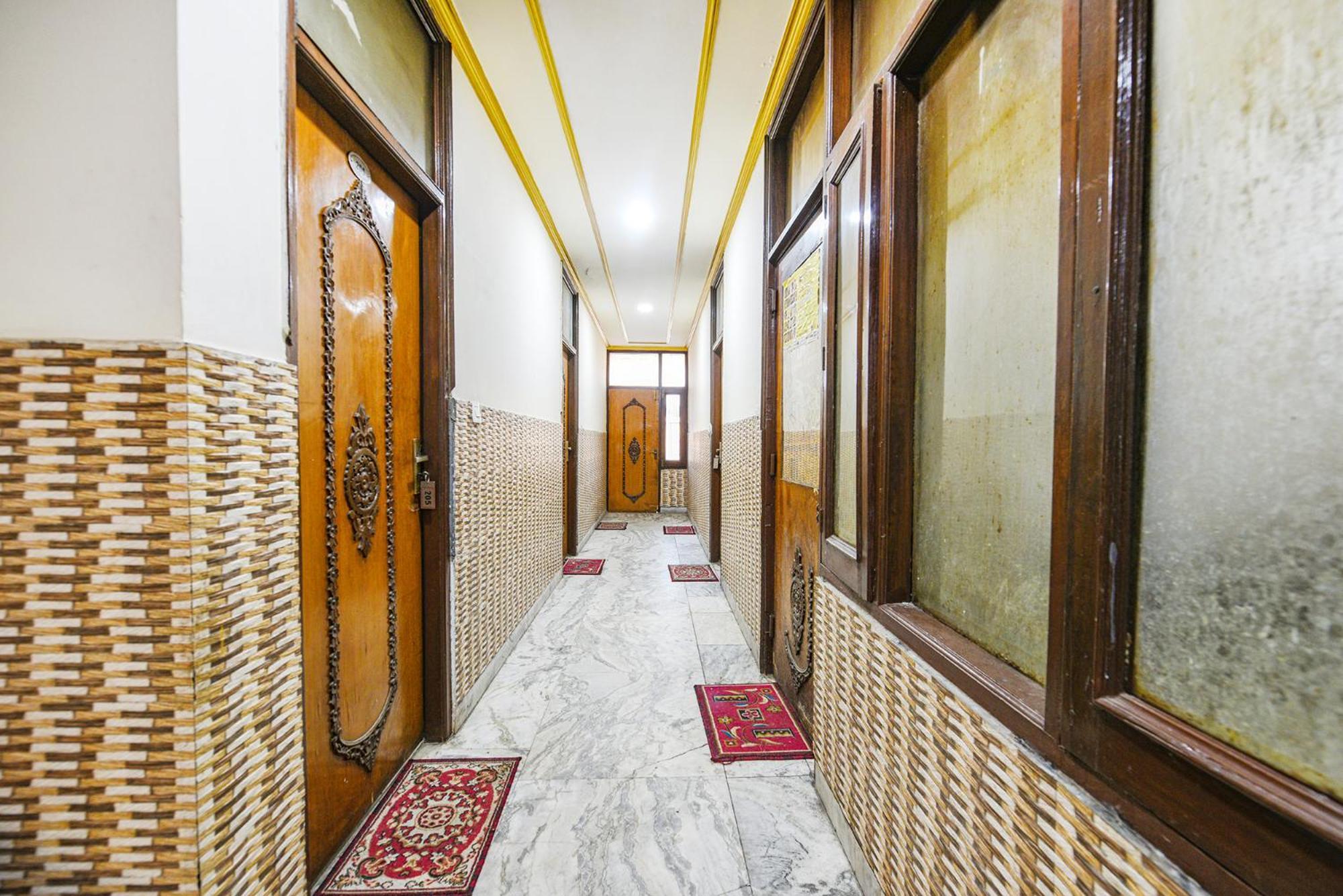 Fabhotel Royal Inn Chandīgarh Exteriör bild